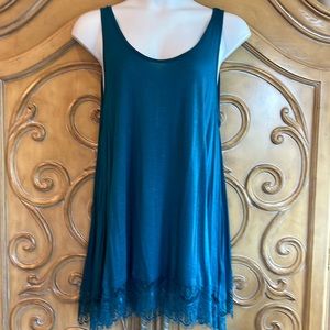 NWT All At Once Lace trimmed Tunic Tank